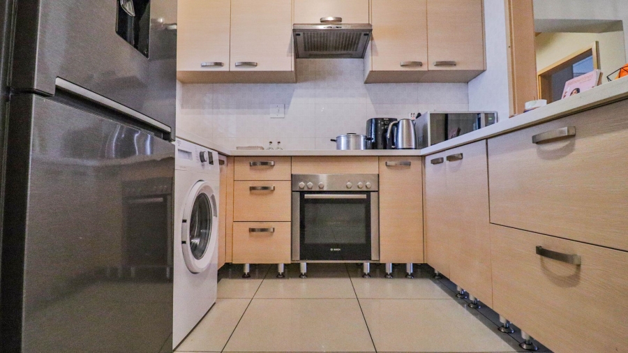 To Let 2 Bedroom Property for Rent in Broadacres Gauteng