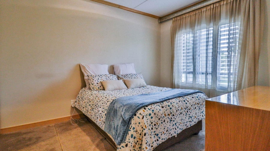 To Let 2 Bedroom Property for Rent in Broadacres Gauteng