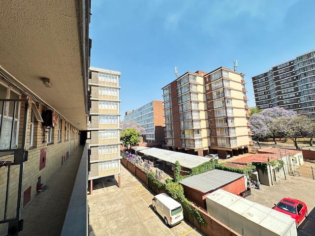 2 Bedroom Property for Sale in Sunnyside Gauteng