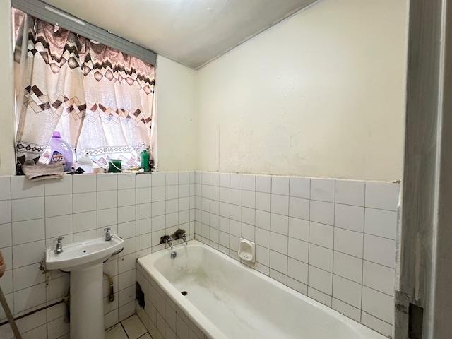 2 Bedroom Property for Sale in Sunnyside Gauteng