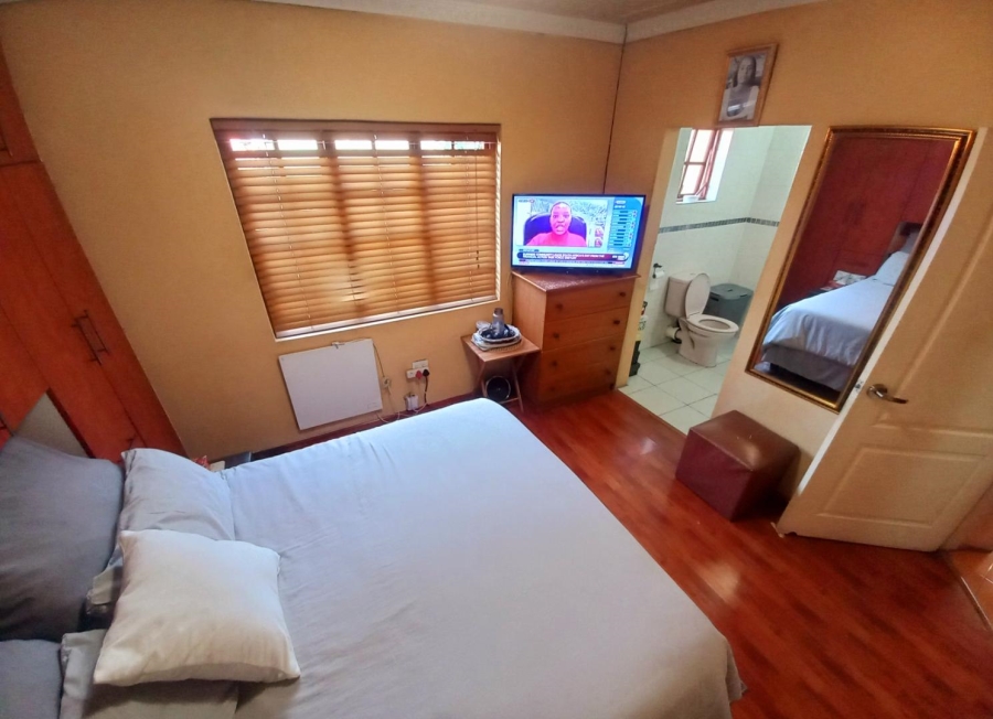 4 Bedroom Property for Sale in Atteridgeville Gauteng