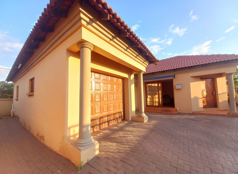 4 Bedroom Property for Sale in Atteridgeville Gauteng