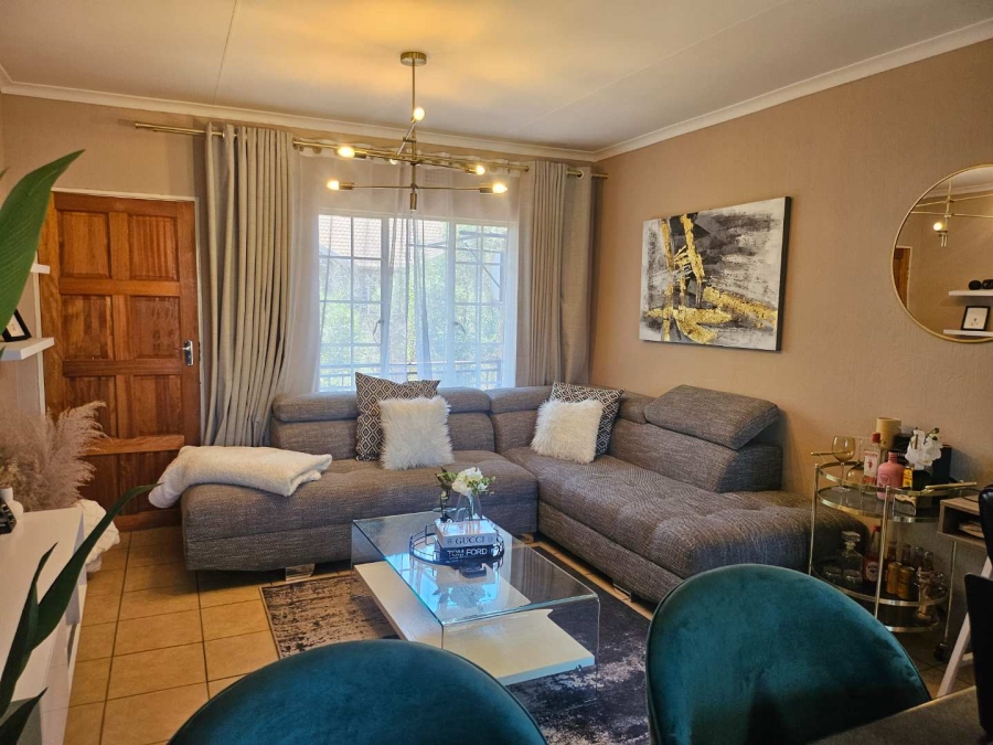 2 Bedroom Property for Sale in Roodepoort Gauteng