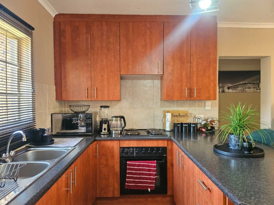 2 Bedroom Property for Sale in Roodepoort Gauteng