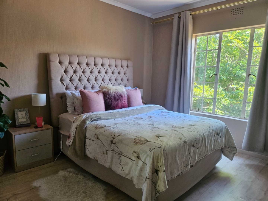 2 Bedroom Property for Sale in Roodepoort Gauteng