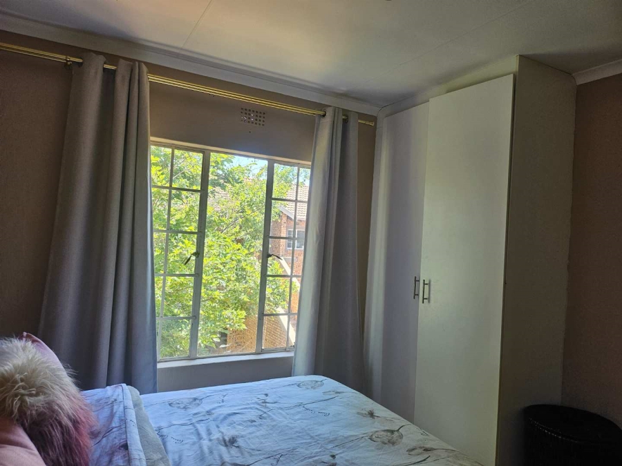 2 Bedroom Property for Sale in Roodepoort Gauteng