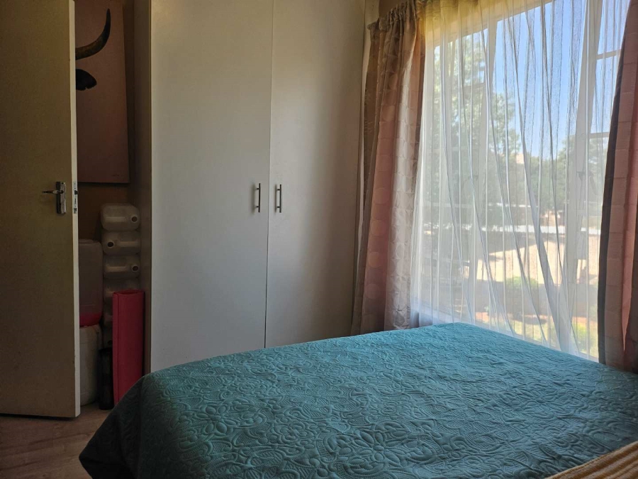 2 Bedroom Property for Sale in Roodepoort Gauteng