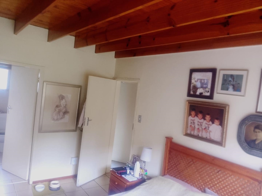 3 Bedroom Property for Sale in Garsfontein Gauteng