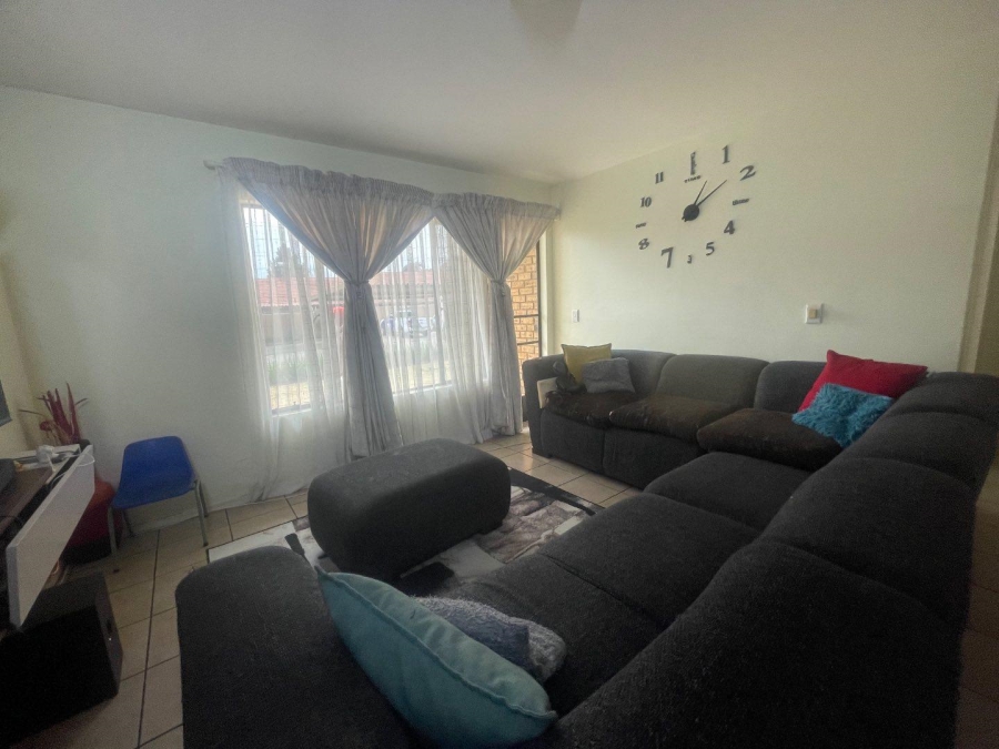 3 Bedroom Property for Sale in Esther Park Gauteng