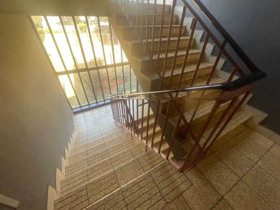 2 Bedroom Property for Sale in Rhodesfield Gauteng