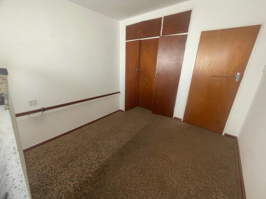 2 Bedroom Property for Sale in Rhodesfield Gauteng