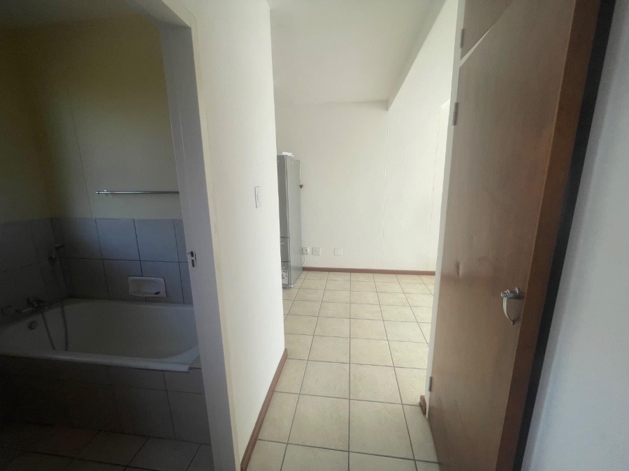 2 Bedroom Property for Sale in Rhodesfield Gauteng