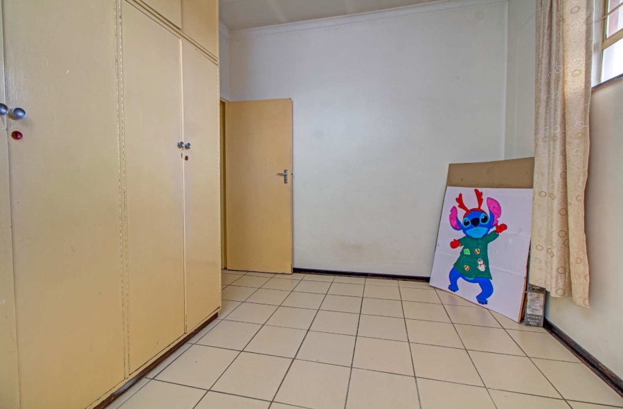 2 Bedroom Property for Sale in Florida Lake Gauteng