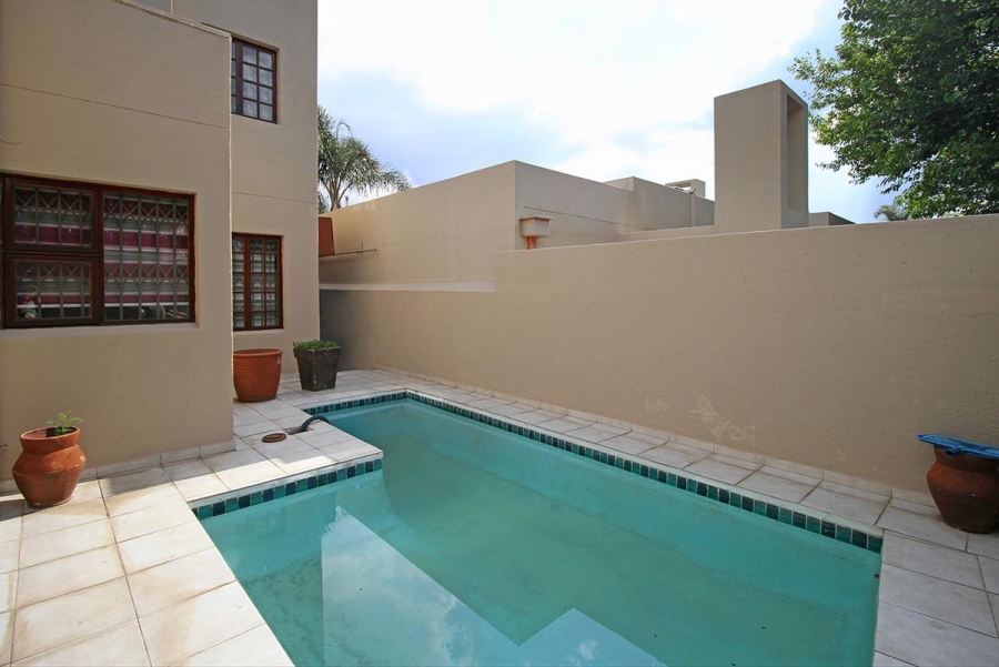 4 Bedroom Property for Sale in Orchards Gauteng
