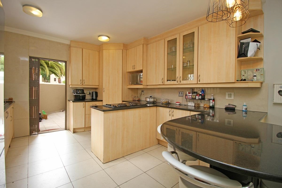 4 Bedroom Property for Sale in Orchards Gauteng