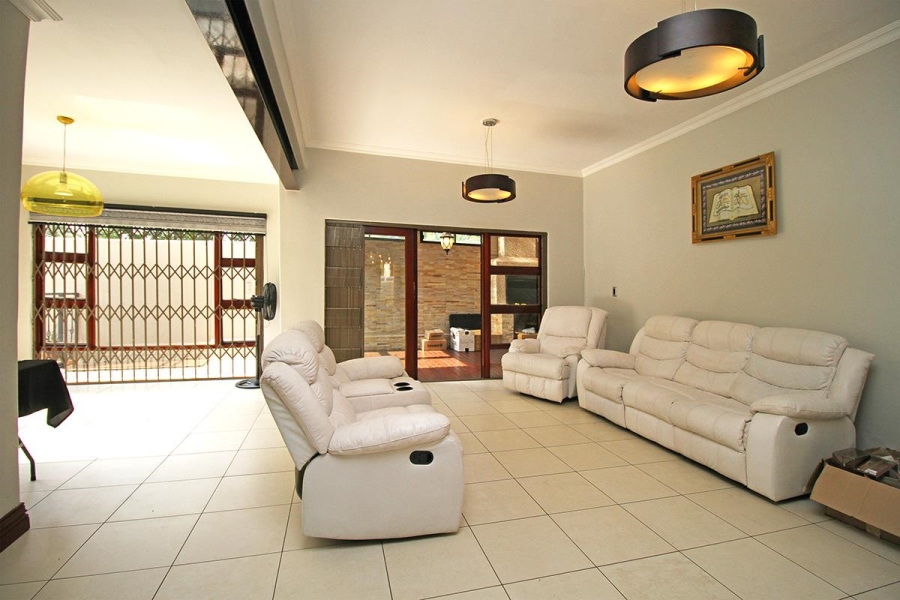 4 Bedroom Property for Sale in Orchards Gauteng