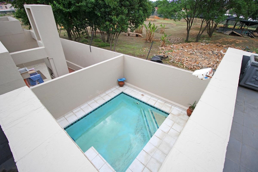 4 Bedroom Property for Sale in Orchards Gauteng