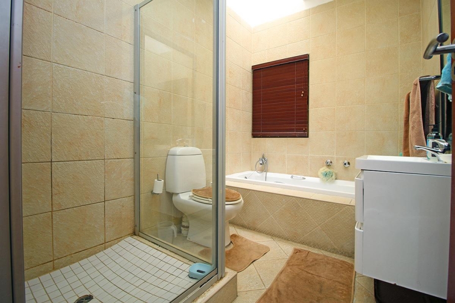 4 Bedroom Property for Sale in Orchards Gauteng