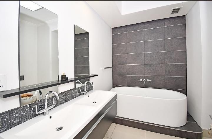 3 Bedroom Property for Sale in Morningside Gauteng