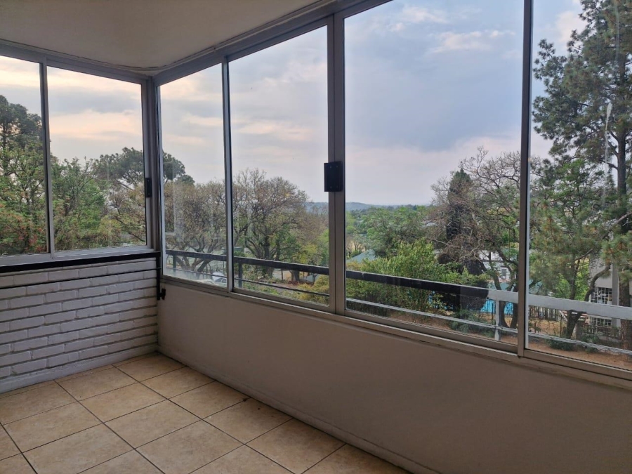 1 Bedroom Property for Sale in Benmore Gardens Gauteng