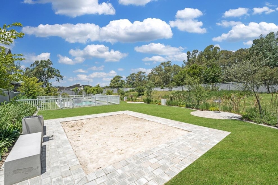 To Let 3 Bedroom Property for Rent in Broadacres Gauteng