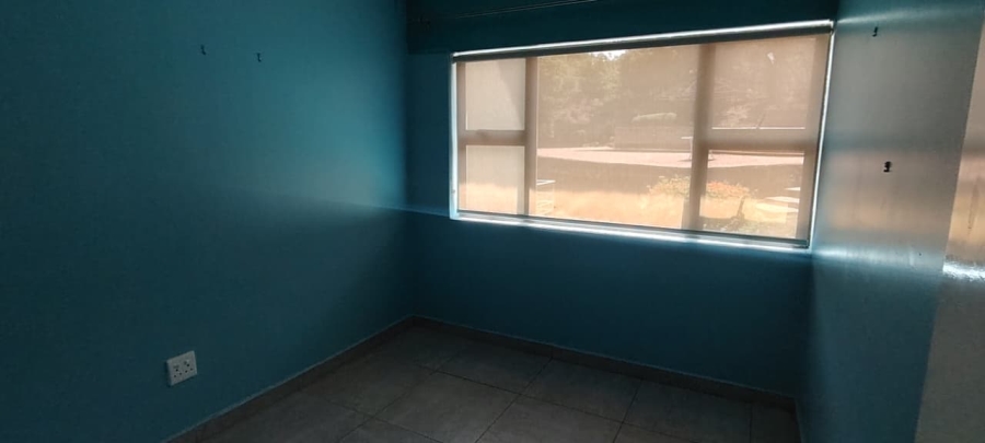 To Let 3 Bedroom Property for Rent in Mulbarton Gauteng