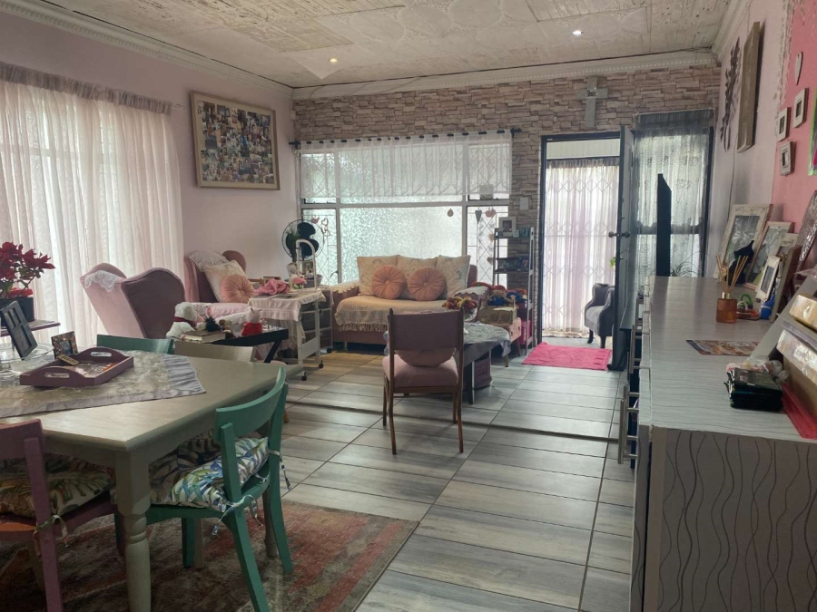 4 Bedroom Property for Sale in South Hills Gauteng