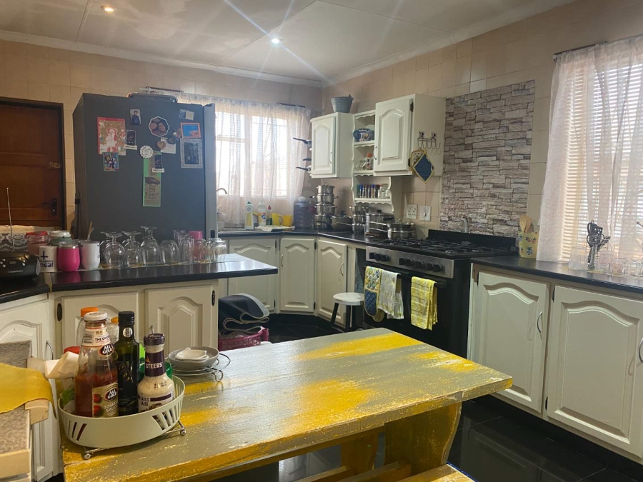 4 Bedroom Property for Sale in South Hills Gauteng