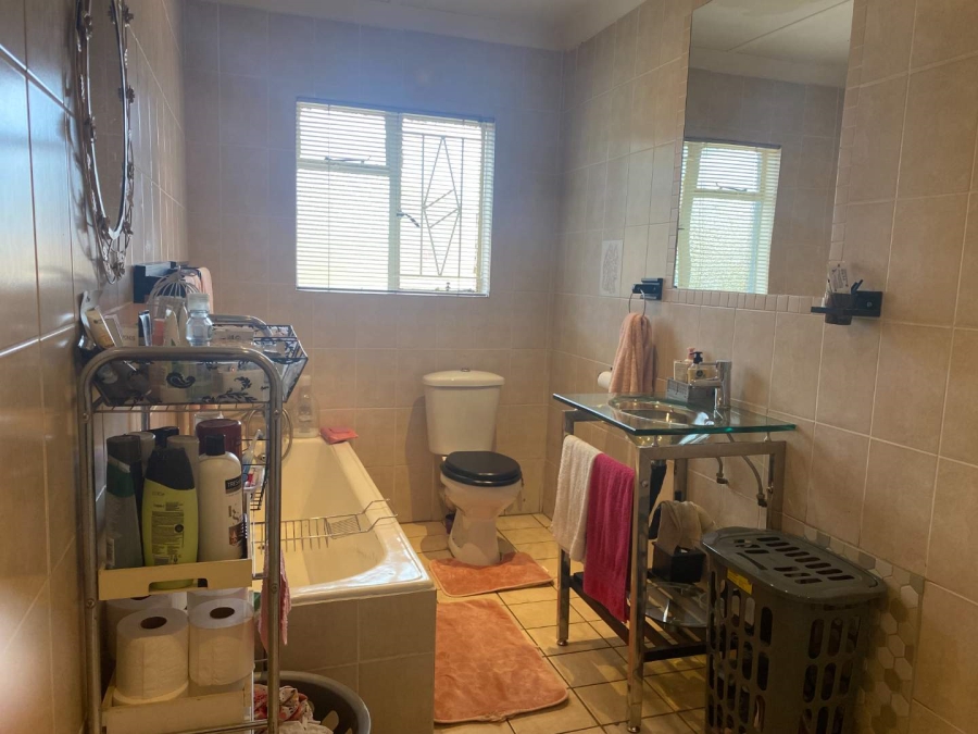 4 Bedroom Property for Sale in South Hills Gauteng