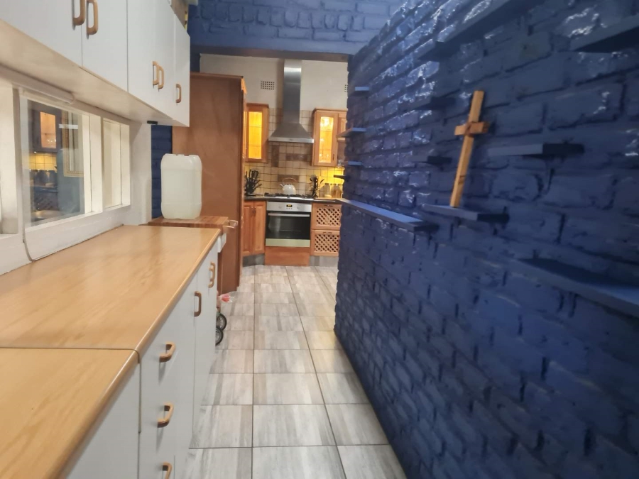 3 Bedroom Property for Sale in Beyerspark Gauteng