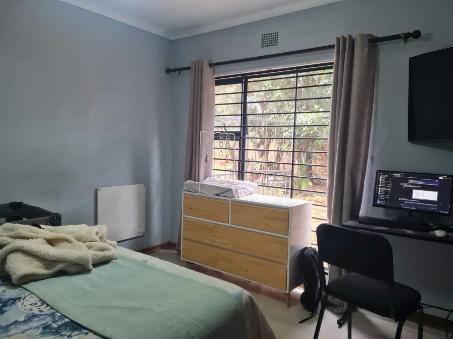 3 Bedroom Property for Sale in Beyerspark Gauteng