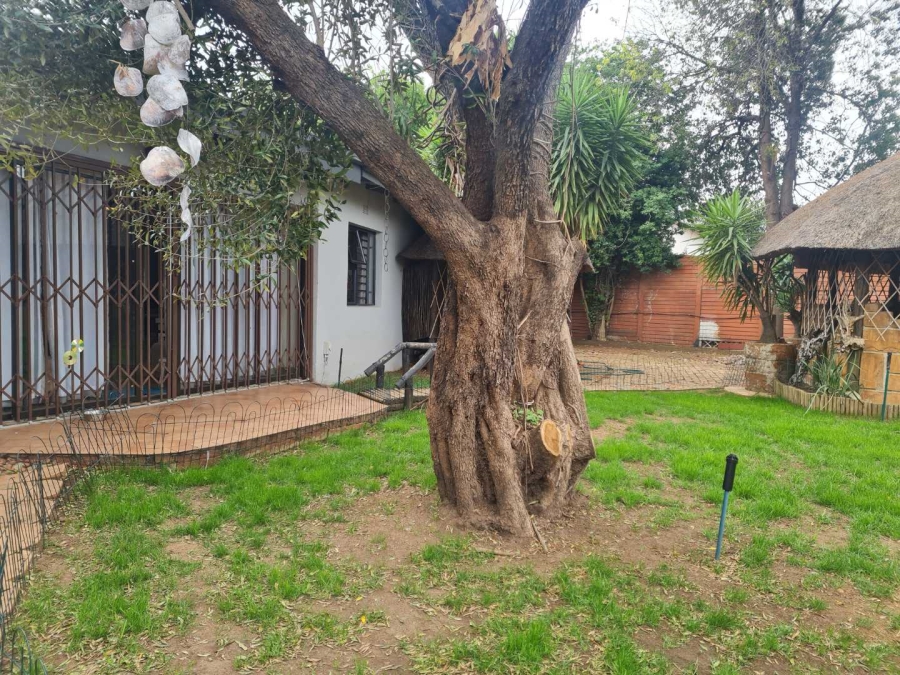 3 Bedroom Property for Sale in Beyerspark Gauteng
