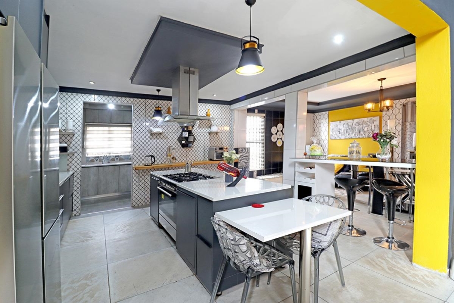 3 Bedroom Property for Sale in Denneoord Ext 1 Gauteng