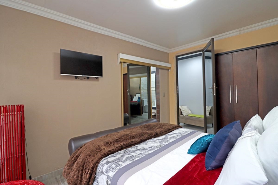 3 Bedroom Property for Sale in Denneoord Ext 1 Gauteng