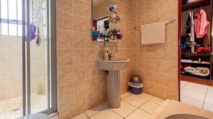 5 Bedroom Property for Sale in Fourways Gauteng