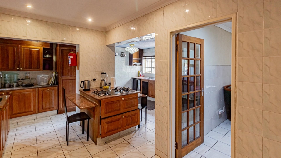 5 Bedroom Property for Sale in Fourways Gauteng