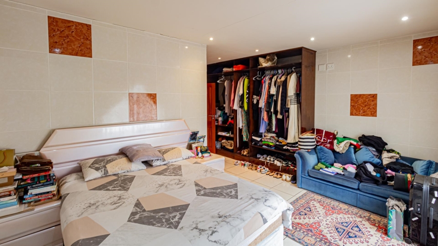 5 Bedroom Property for Sale in Fourways Gauteng