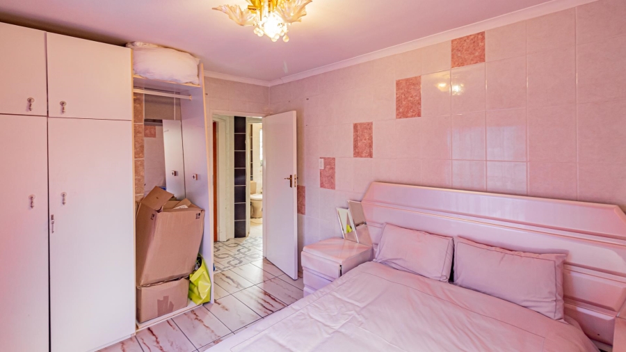 5 Bedroom Property for Sale in Fourways Gauteng