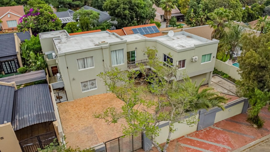 5 Bedroom Property for Sale in Fourways Gauteng