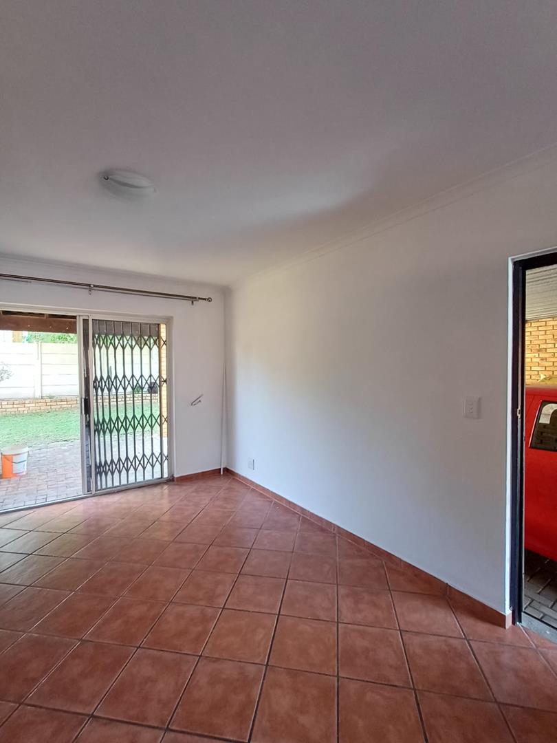 To Let 3 Bedroom Property for Rent in Sundowner Gauteng