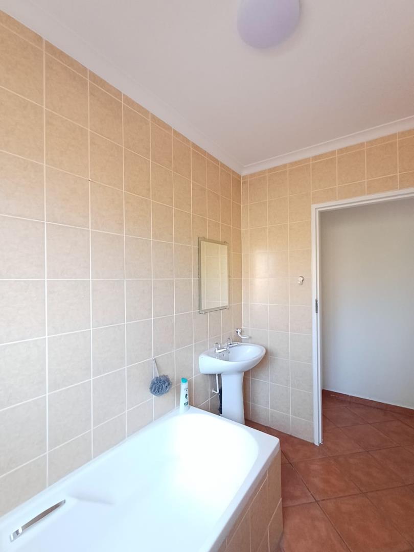 To Let 3 Bedroom Property for Rent in Sundowner Gauteng