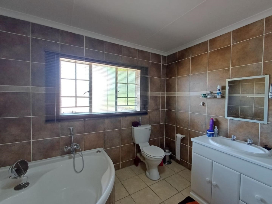 To Let 3 Bedroom Property for Rent in Sundowner Gauteng