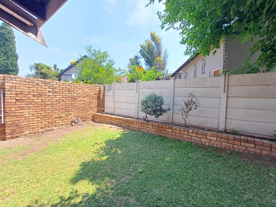 To Let 3 Bedroom Property for Rent in Sundowner Gauteng