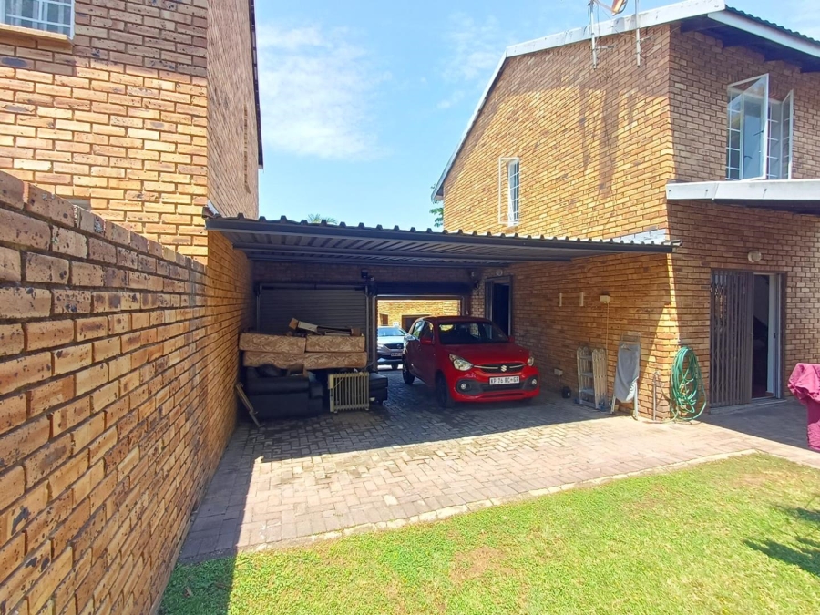 To Let 3 Bedroom Property for Rent in Sundowner Gauteng