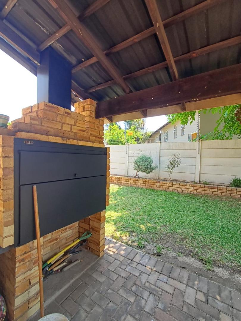 To Let 3 Bedroom Property for Rent in Sundowner Gauteng