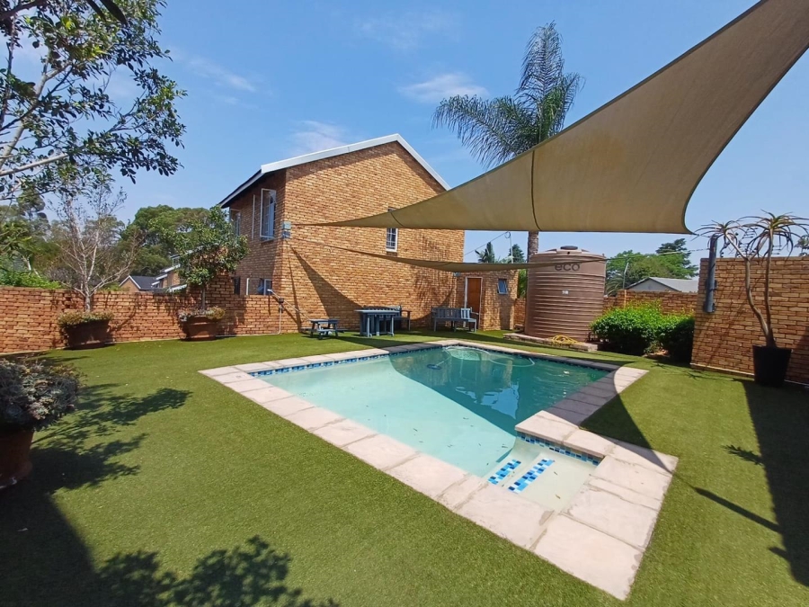 To Let 3 Bedroom Property for Rent in Sundowner Gauteng