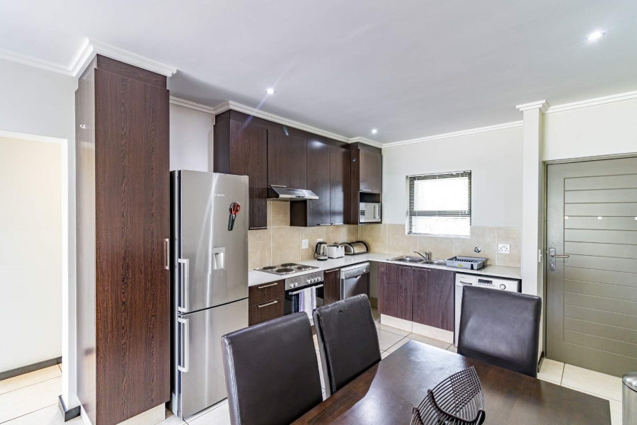 To Let 2 Bedroom Property for Rent in Barbeque Downs Gauteng