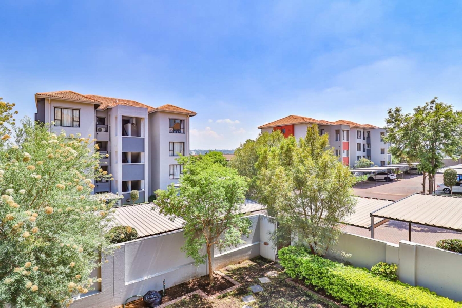 To Let 2 Bedroom Property for Rent in Barbeque Downs Gauteng