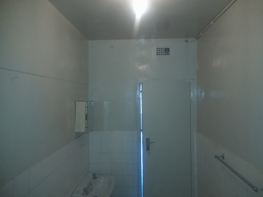 1 Bedroom Property for Sale in Hillbrow Gauteng