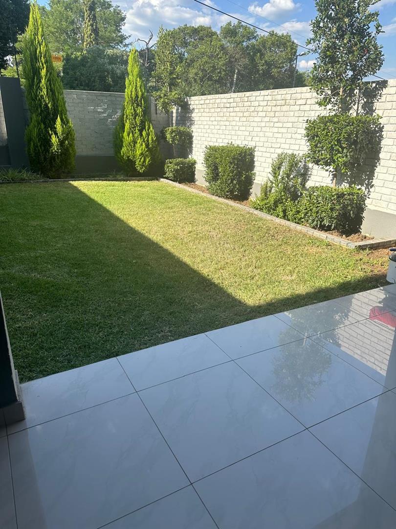 To Let 3 Bedroom Property for Rent in Rivonia Gauteng
